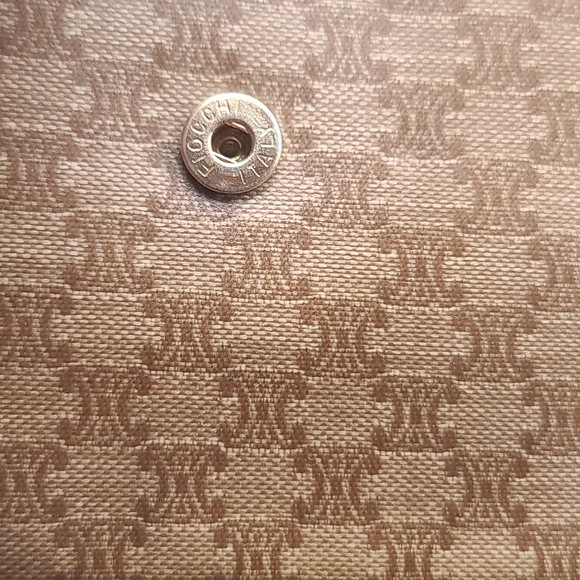 Celine bifold - Picture 4 of 16